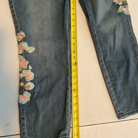 J. Jill Embroidered Denim Crop Jeans - Picture 4 of 7
